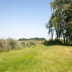 Im Teichland Linum *
